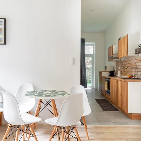 Central Studio By Stn Apartament